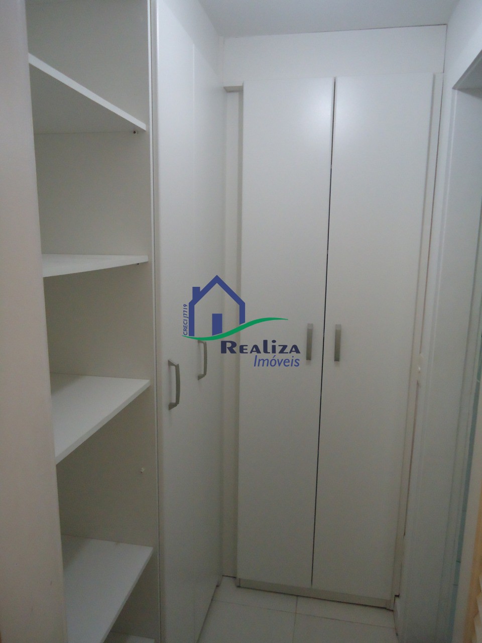 Apartamento à venda com 3 quartos, 95m² - Foto 8