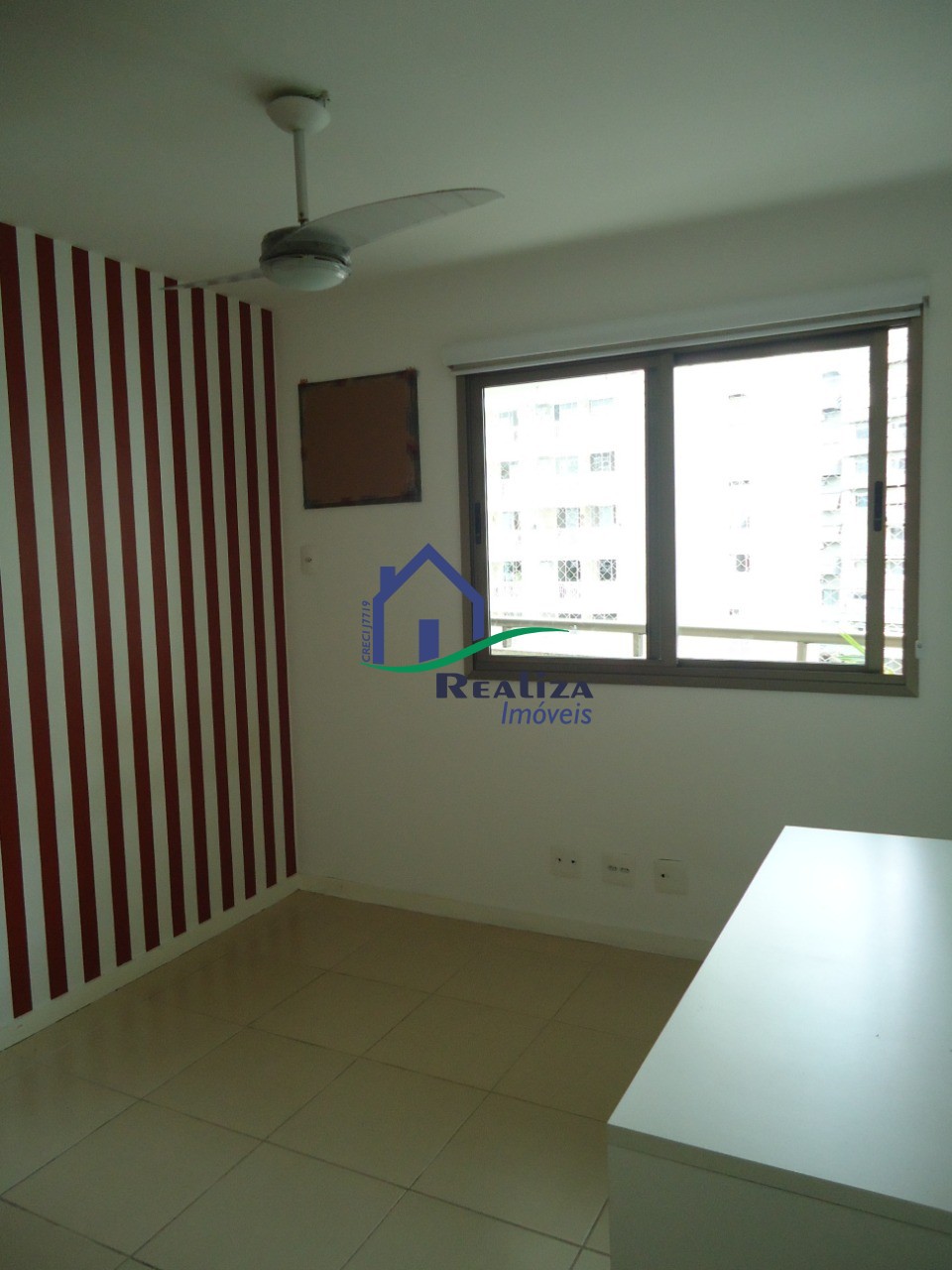 Apartamento à venda com 3 quartos, 95m² - Foto 13