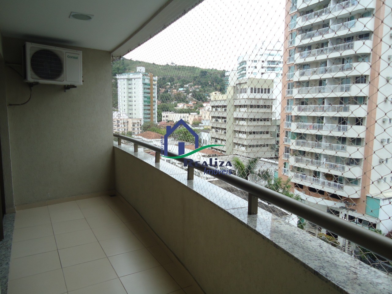 Apartamento à venda com 3 quartos, 95m² - Foto 3