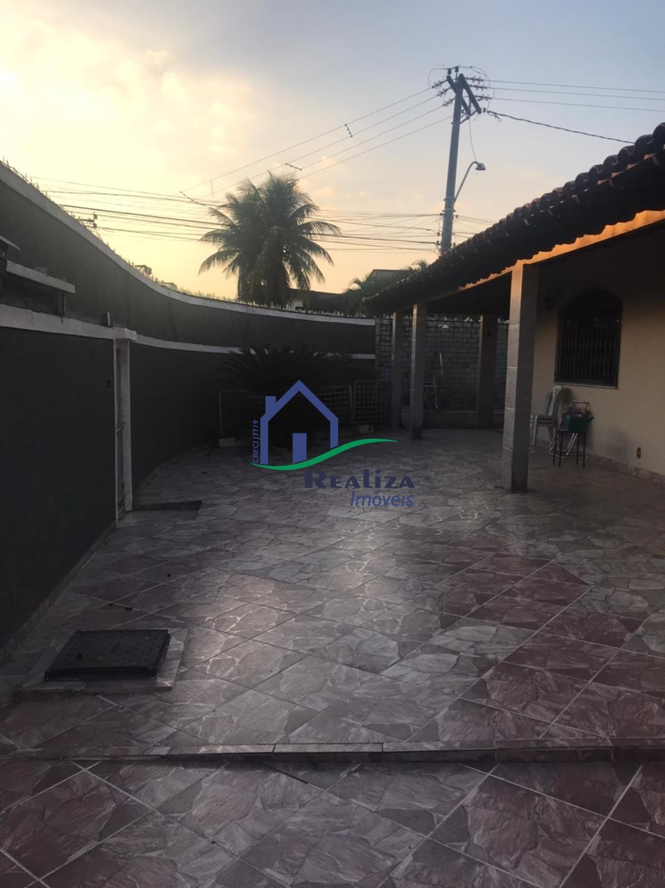 Casa à venda com 3 quartos, 300m² - Foto 7