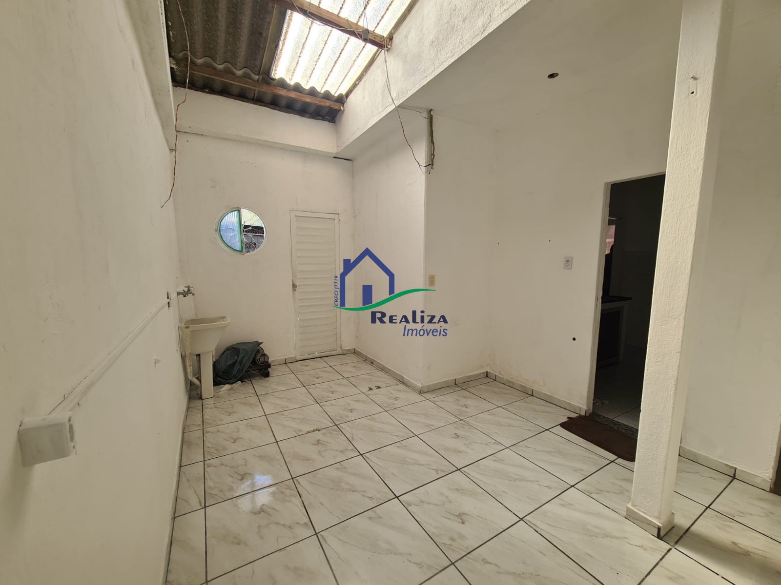 Casa à venda com 2 quartos, 80m² - Foto 10