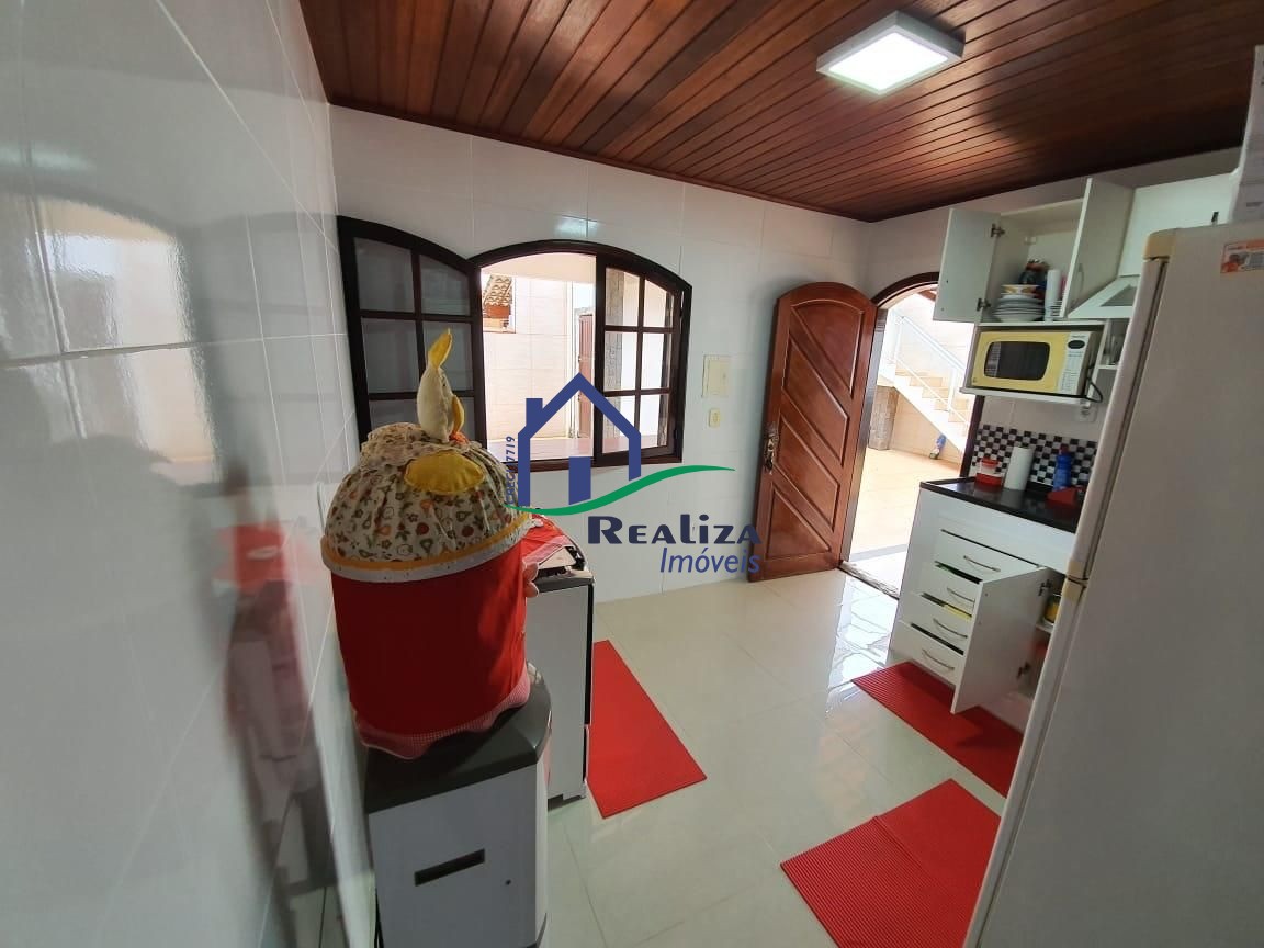 Casa à venda com 5 quartos, 100m² - Foto 19