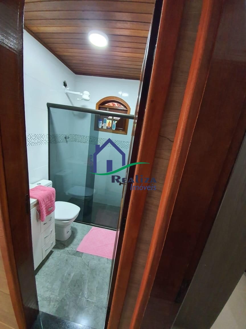 Casa à venda com 5 quartos, 100m² - Foto 17