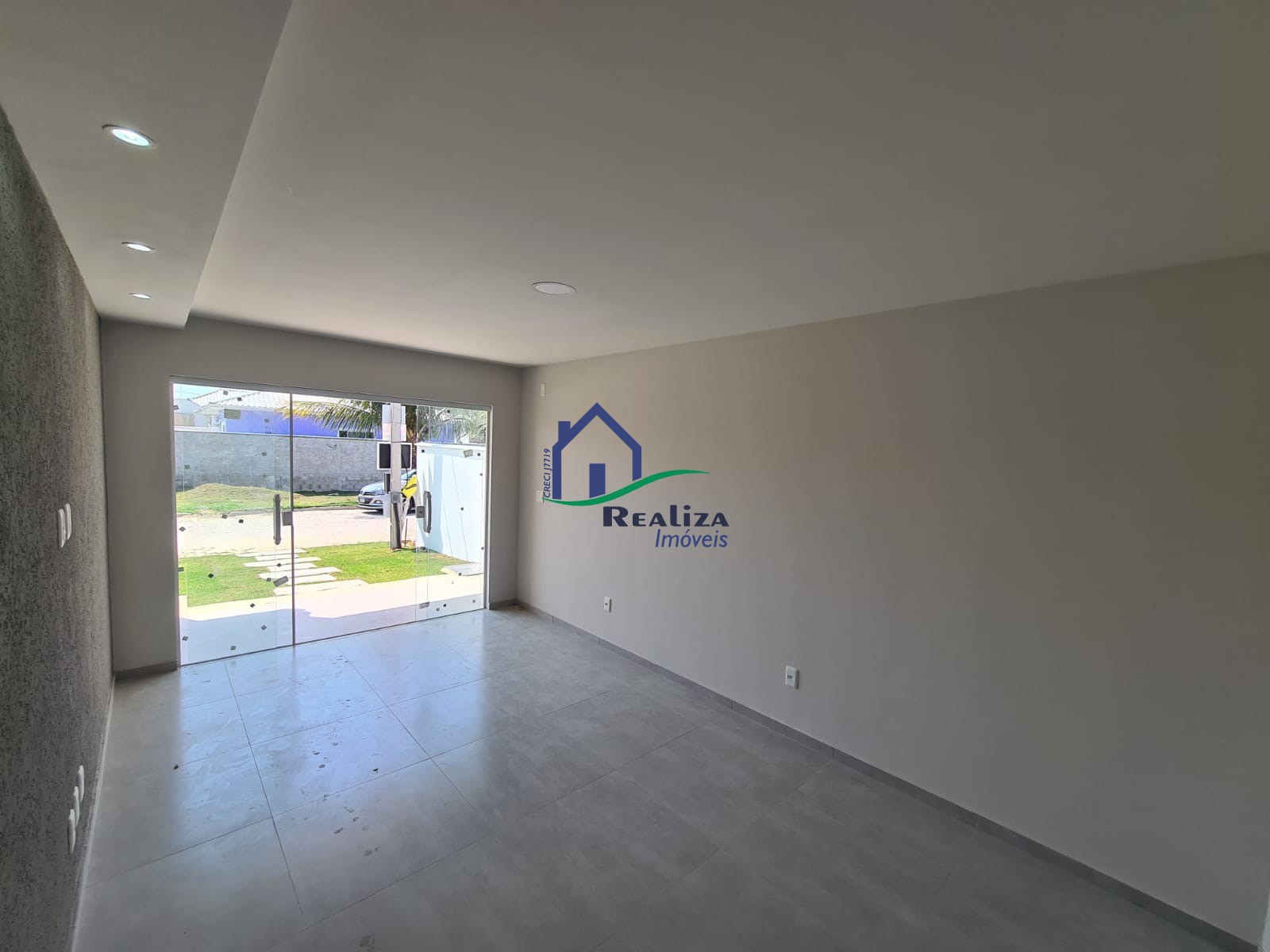 Casa à venda com 2 quartos, 84m² - Foto 4