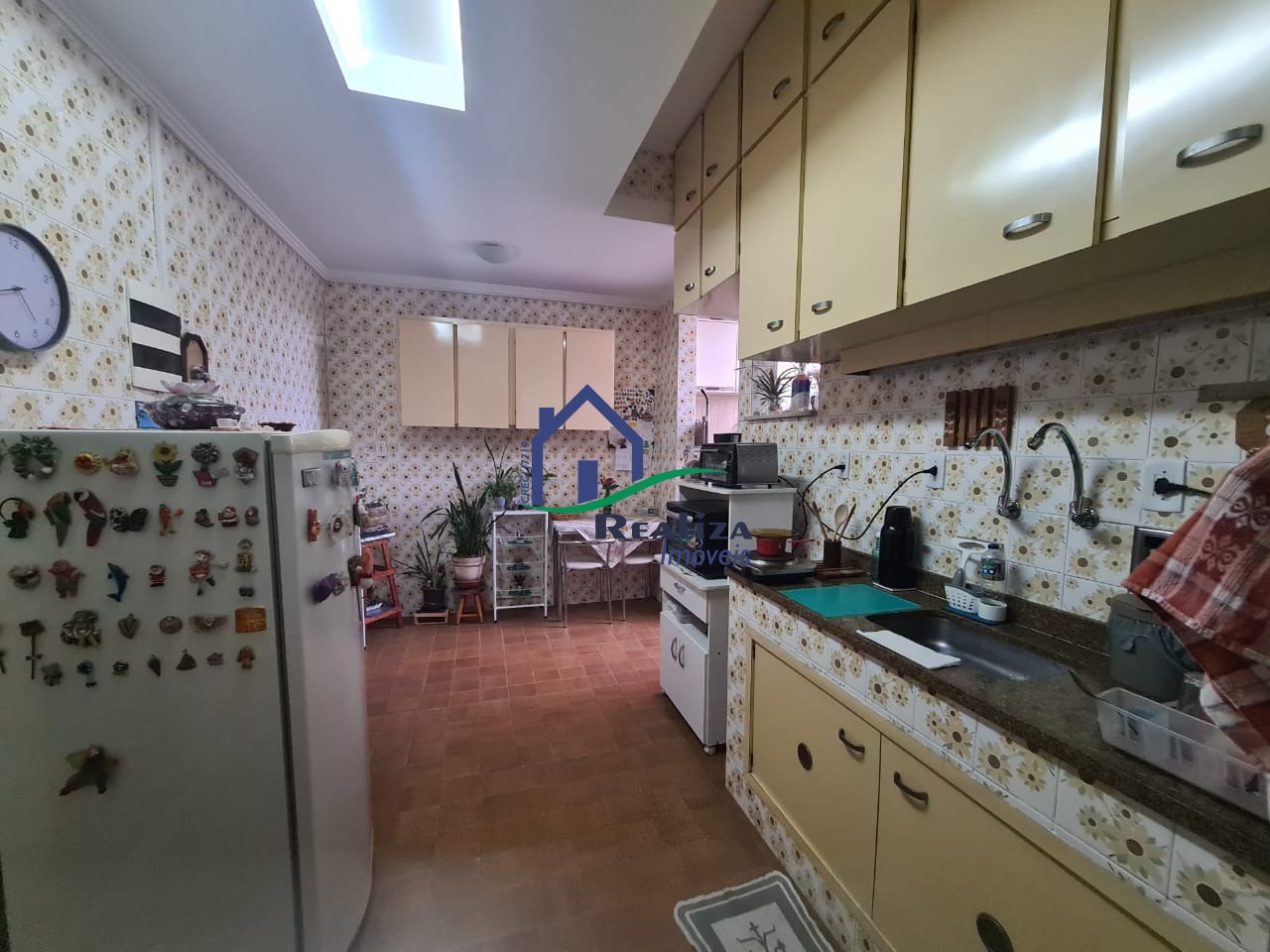 Apartamento à venda com 2 quartos, 70m² - Foto 4