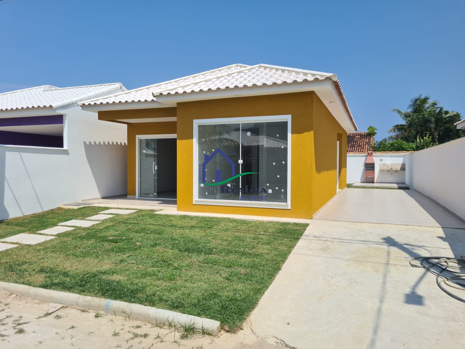 Casa à venda com 2 quartos, 84m² - Foto 2