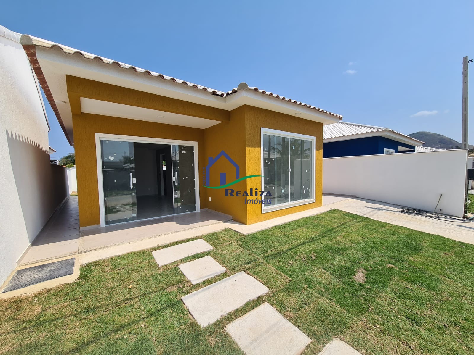 Casa à venda com 2 quartos, 84m² - Foto 1