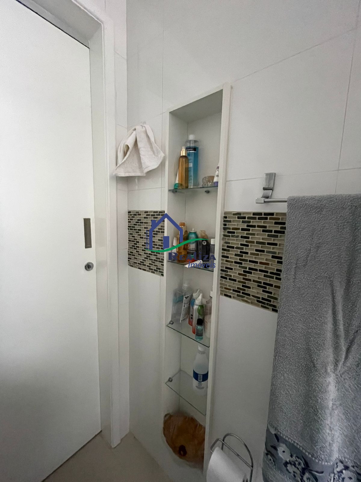 Apartamento à venda com 2 quartos, 55m² - Foto 17