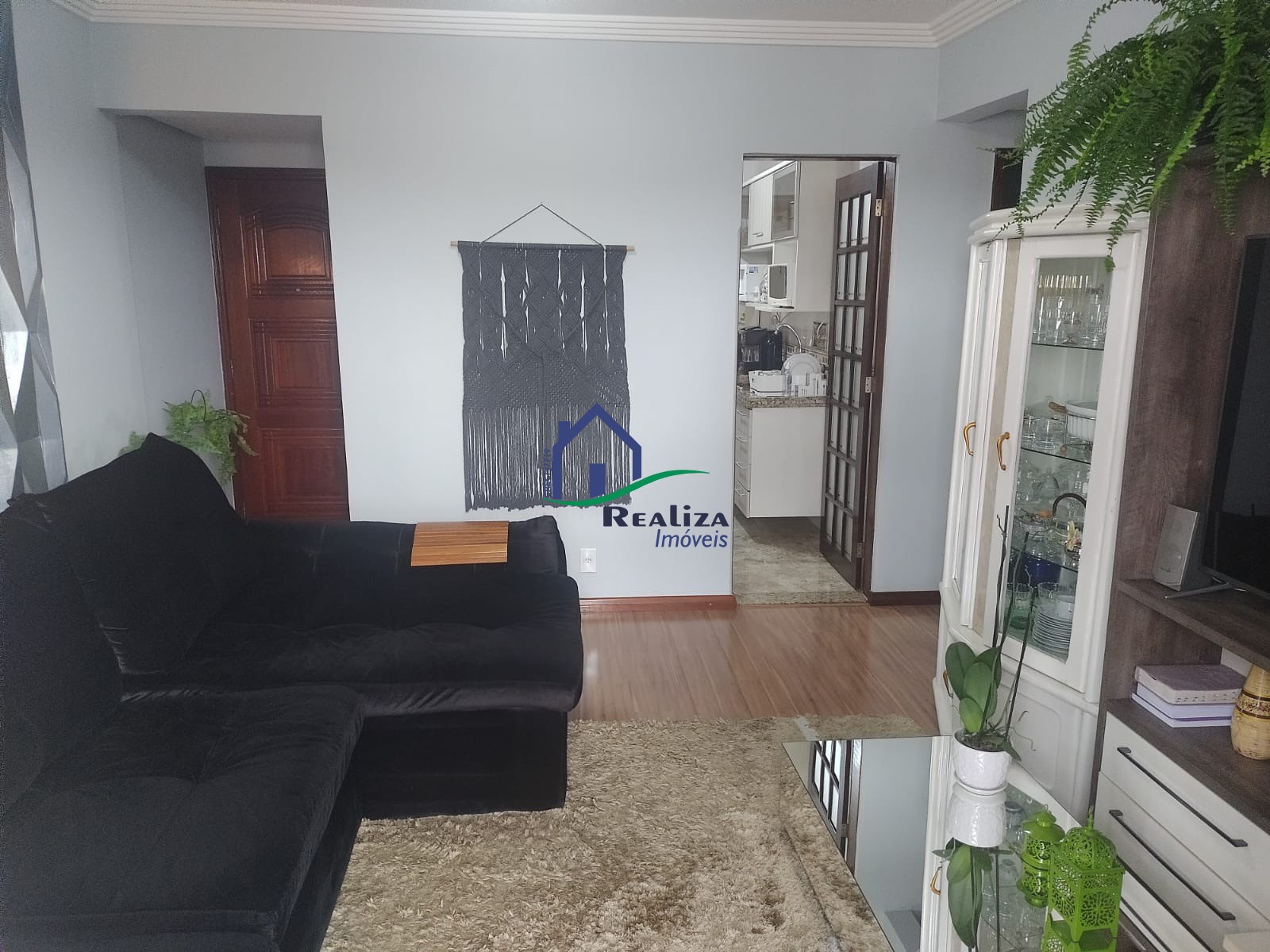 Apartamento à venda com 2 quartos, 110m² - Foto 2