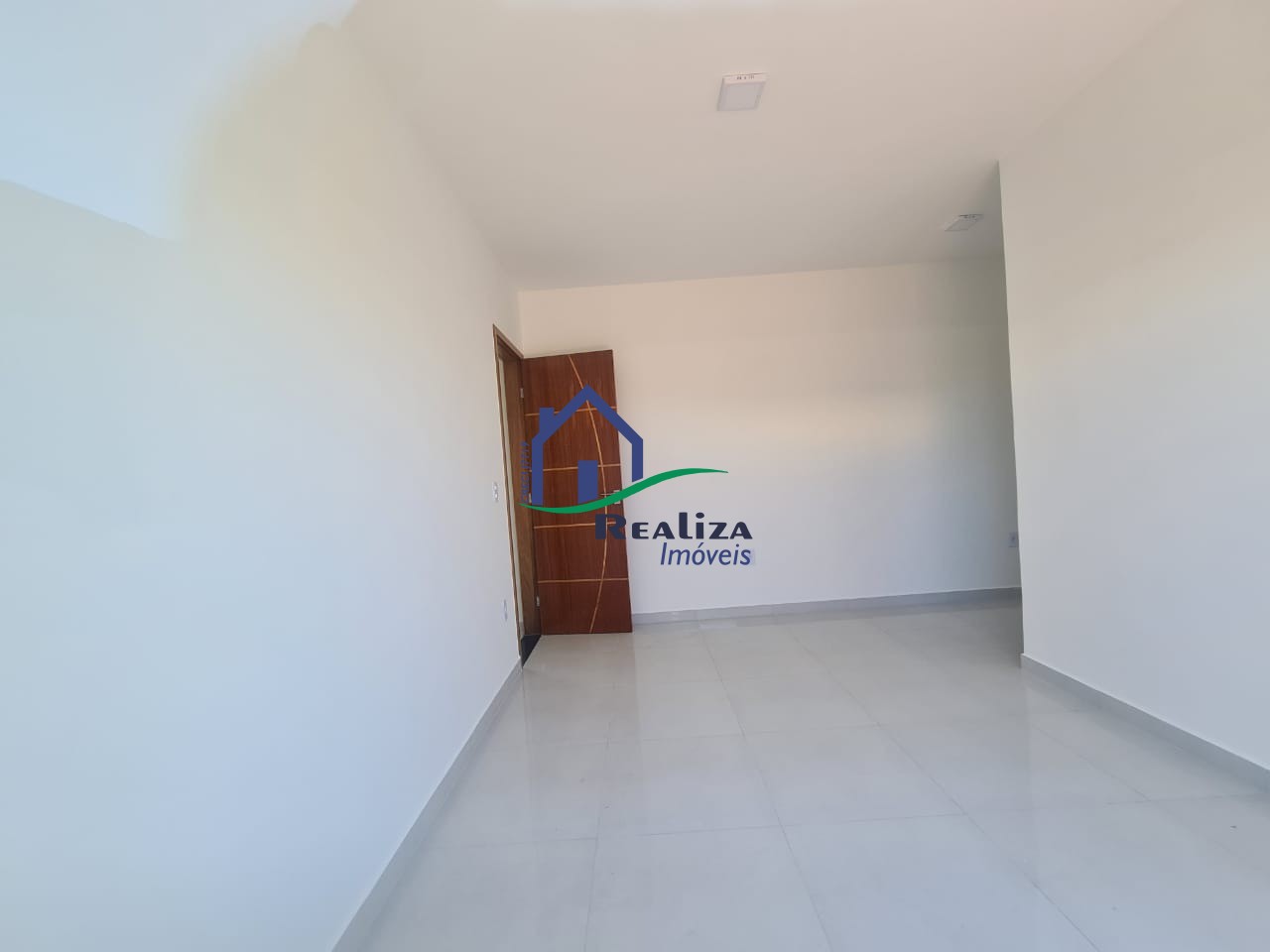 Casa à venda com 3 quartos, 100m² - Foto 7