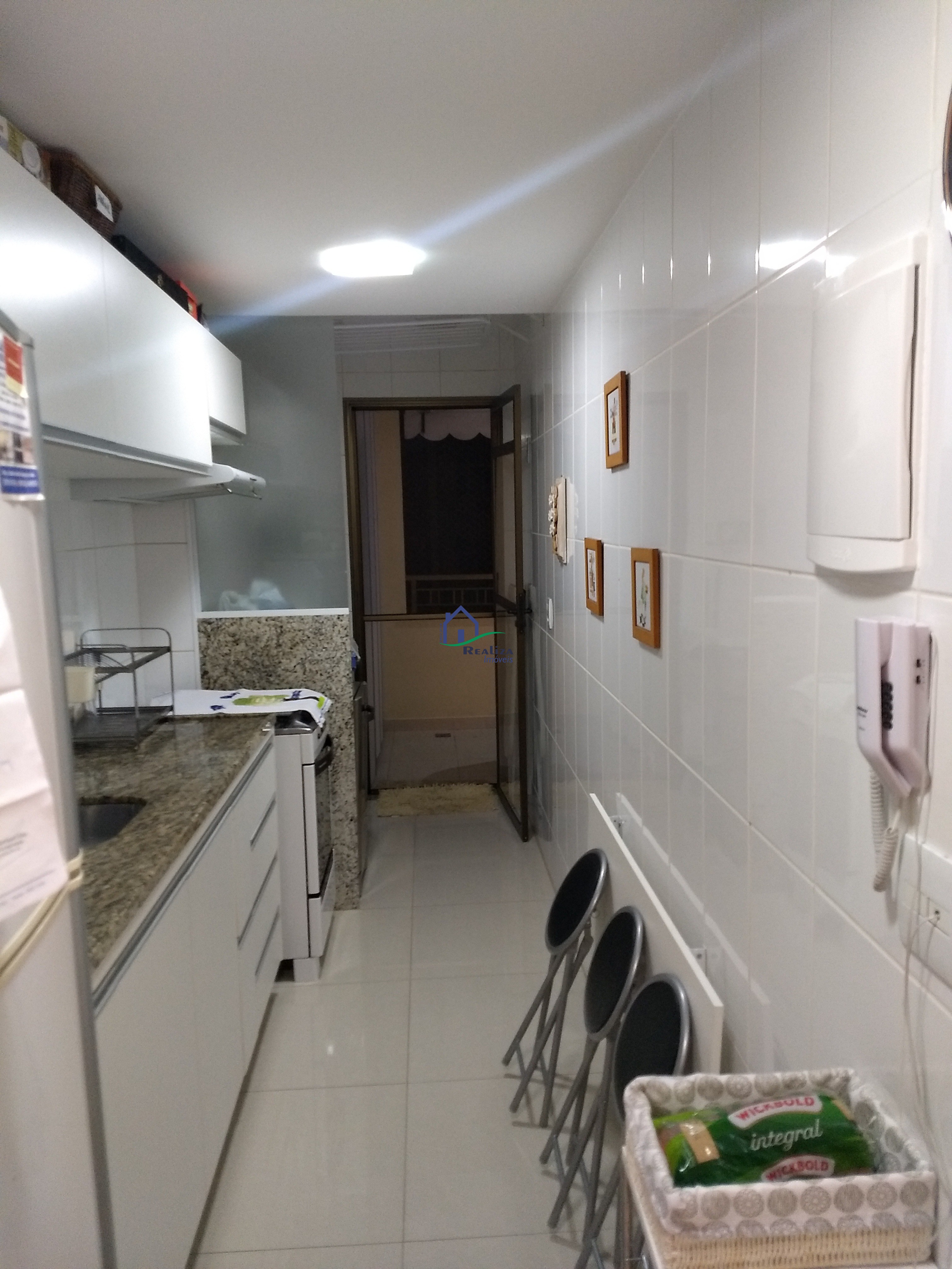 Apartamento à venda com 2 quartos, 75m² - Foto 7