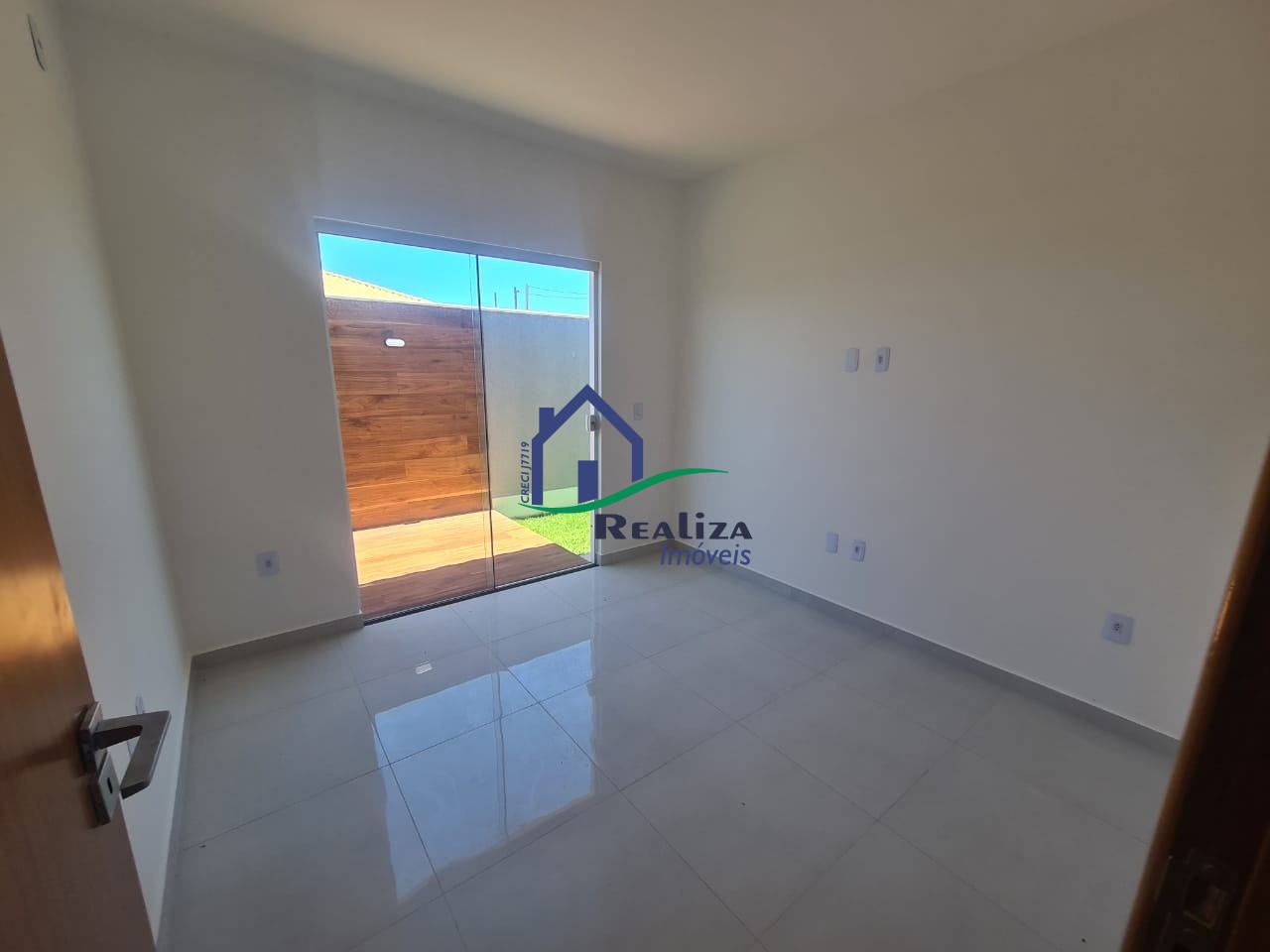 Casa à venda com 3 quartos, 100m² - Foto 9