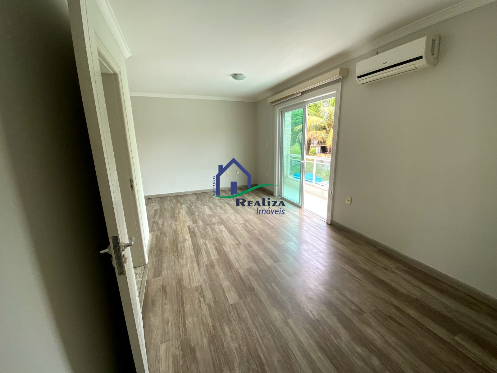 Casa à venda com 3 quartos, 100m² - Foto 14