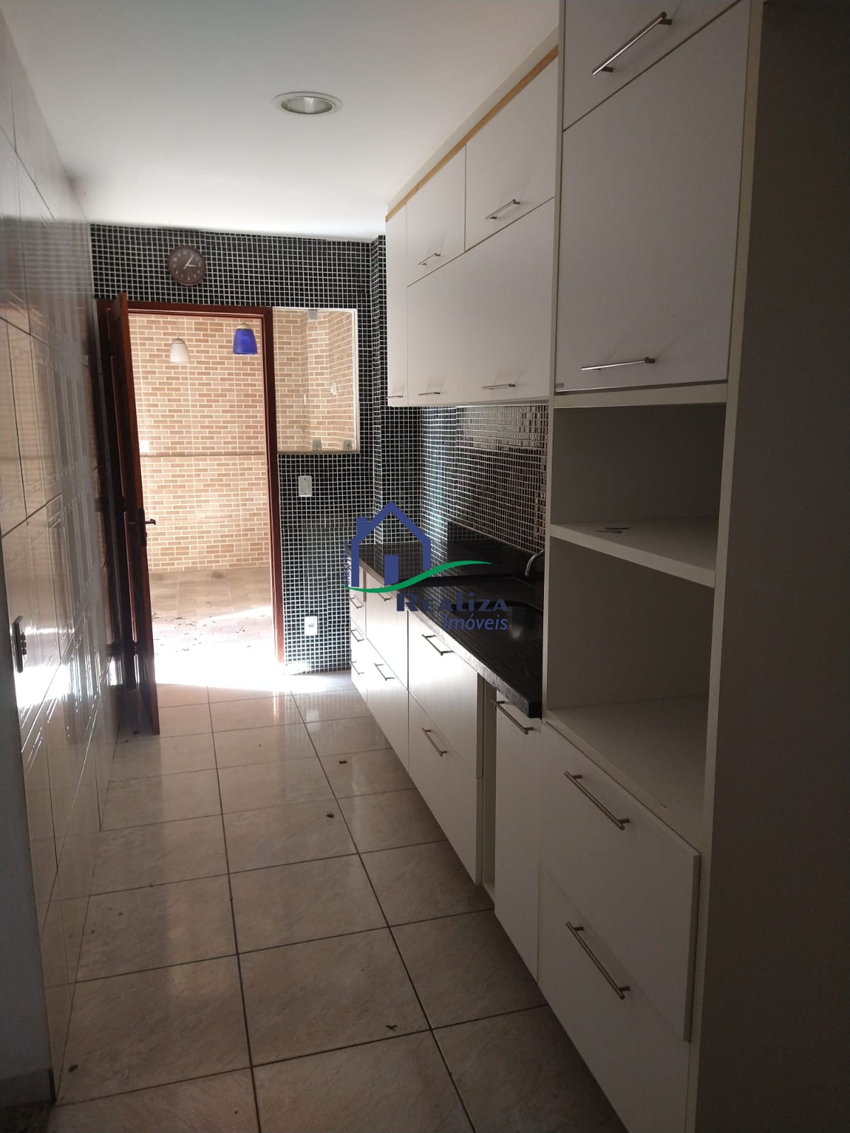 Apartamento à venda com 2 quartos, 60m² - Foto 5