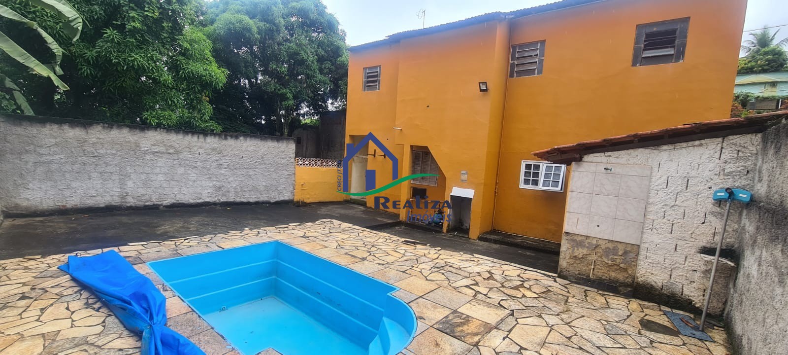 Casa à venda com 3 quartos, 110m² - Foto 1