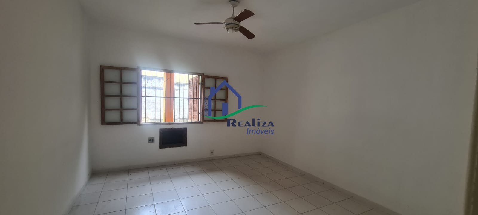 Casa à venda com 3 quartos, 110m² - Foto 14