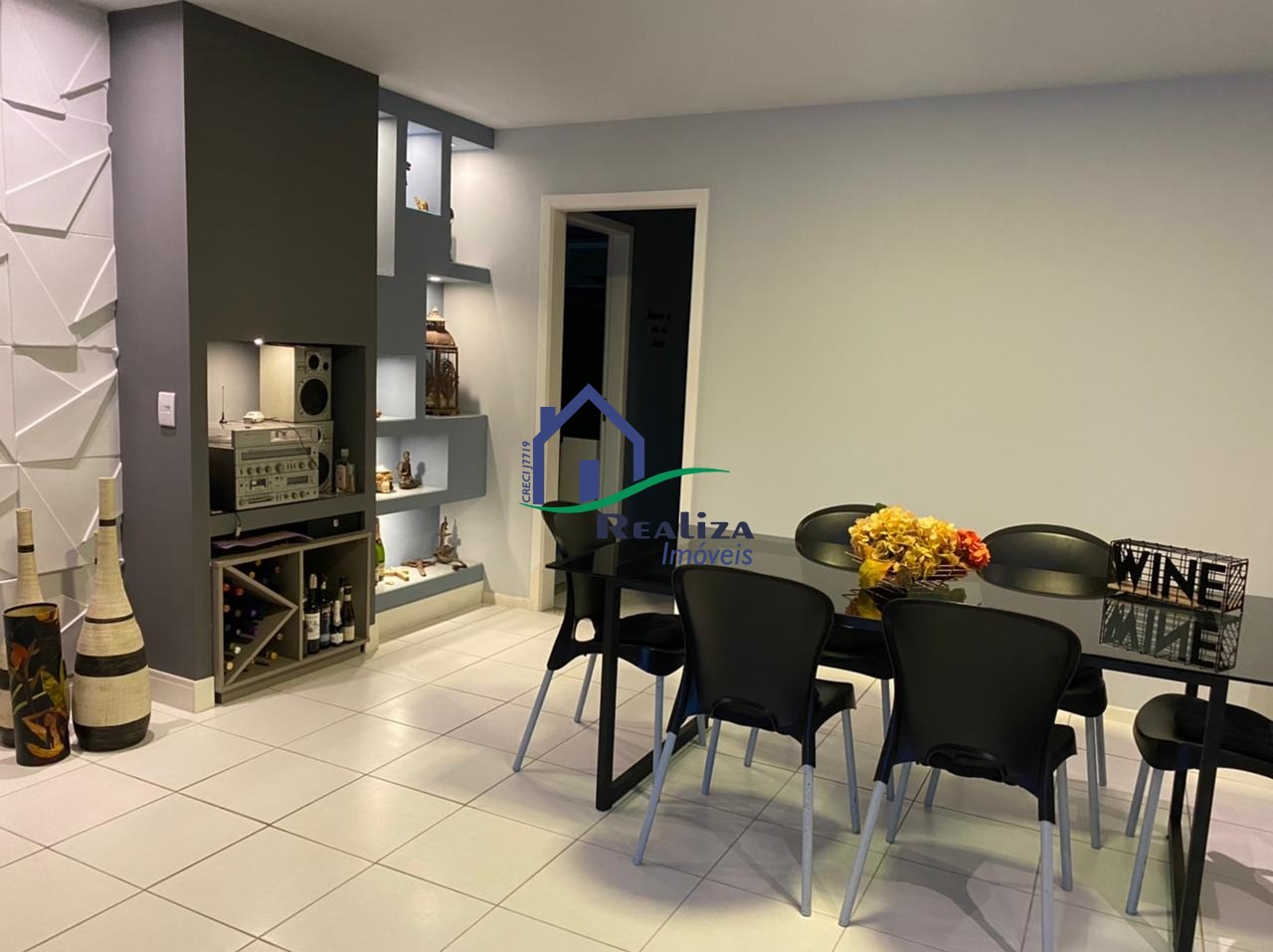 Apartamento à venda com 3 quartos, 161m² - Foto 3