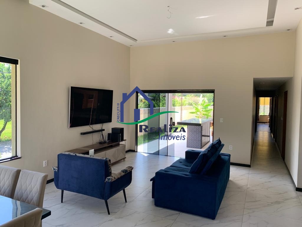 Casa à venda com 3 quartos, 540m² - Foto 1