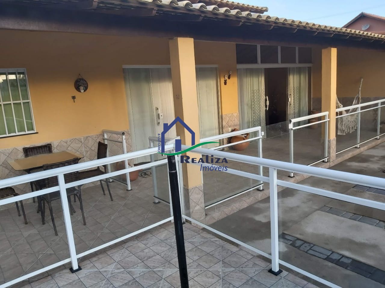 Casa à venda com 2 quartos, 450m² - Foto 1