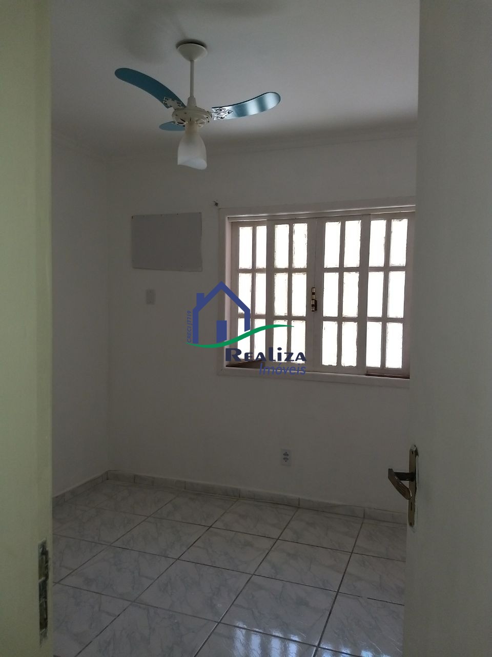 Casa à venda com 2 quartos, 60m² - Foto 16