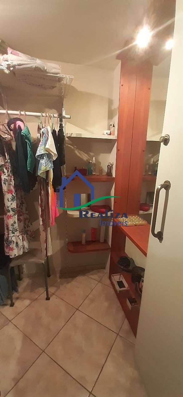 Casa à venda com 3 quartos, 98m² - Foto 11