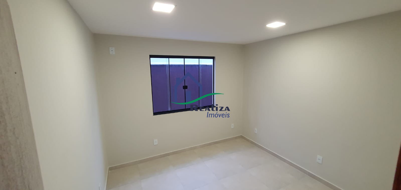 Casa à venda com 3 quartos, 90m² - Foto 11