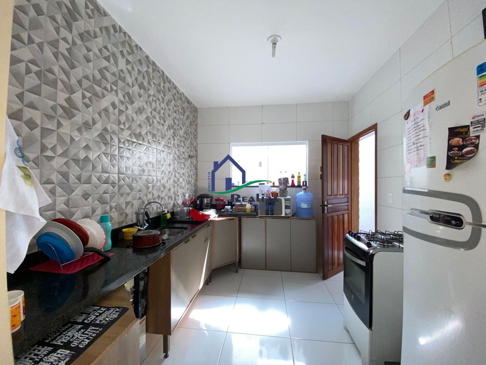 Casa à venda com 3 quartos, 87m² - Foto 4