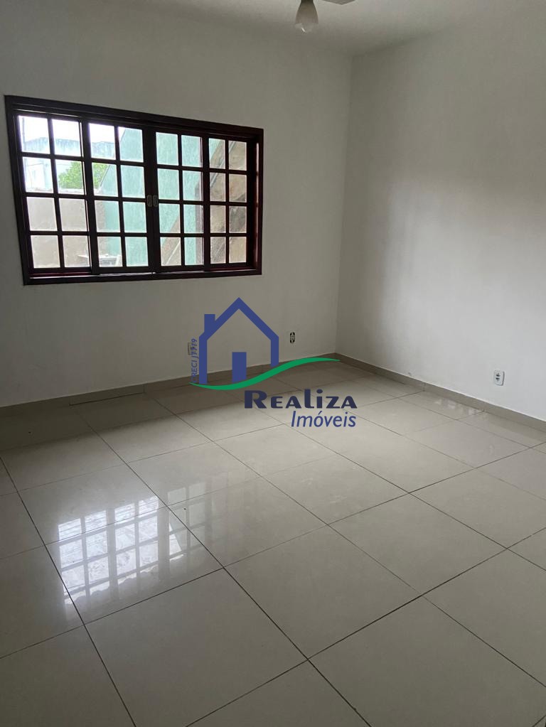 Casa à venda com 3 quartos, 120m² - Foto 2