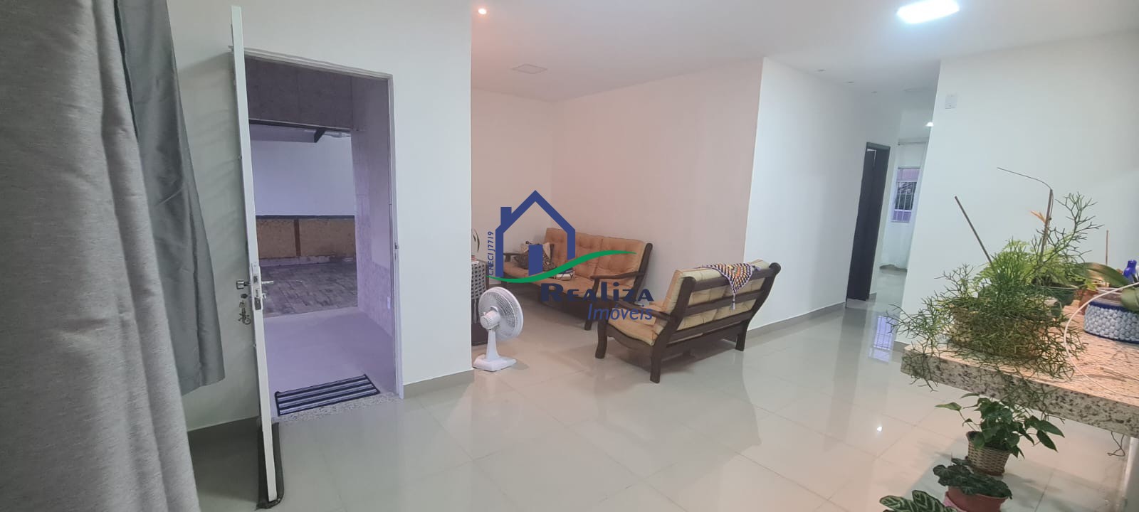 Casa à venda com 2 quartos, 92m² - Foto 8