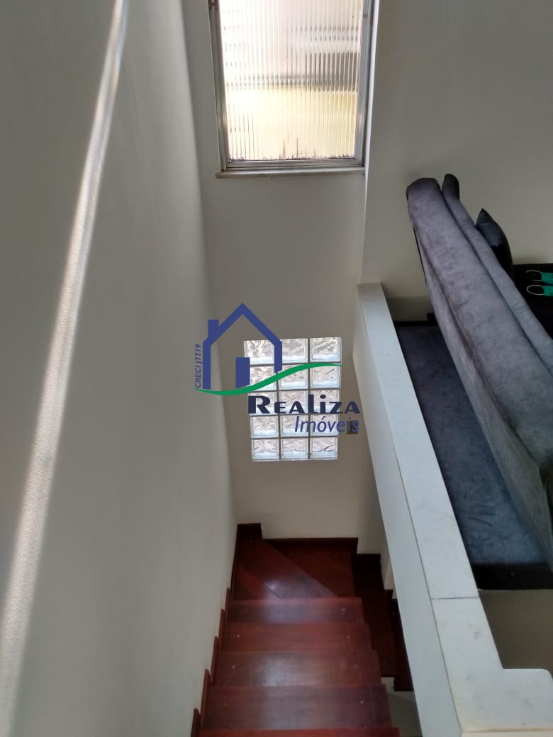 Casa à venda com 4 quartos, 180m² - Foto 14