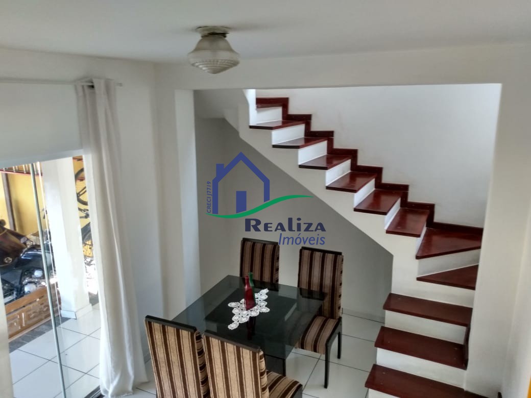 Casa à venda com 4 quartos, 180m² - Foto 13