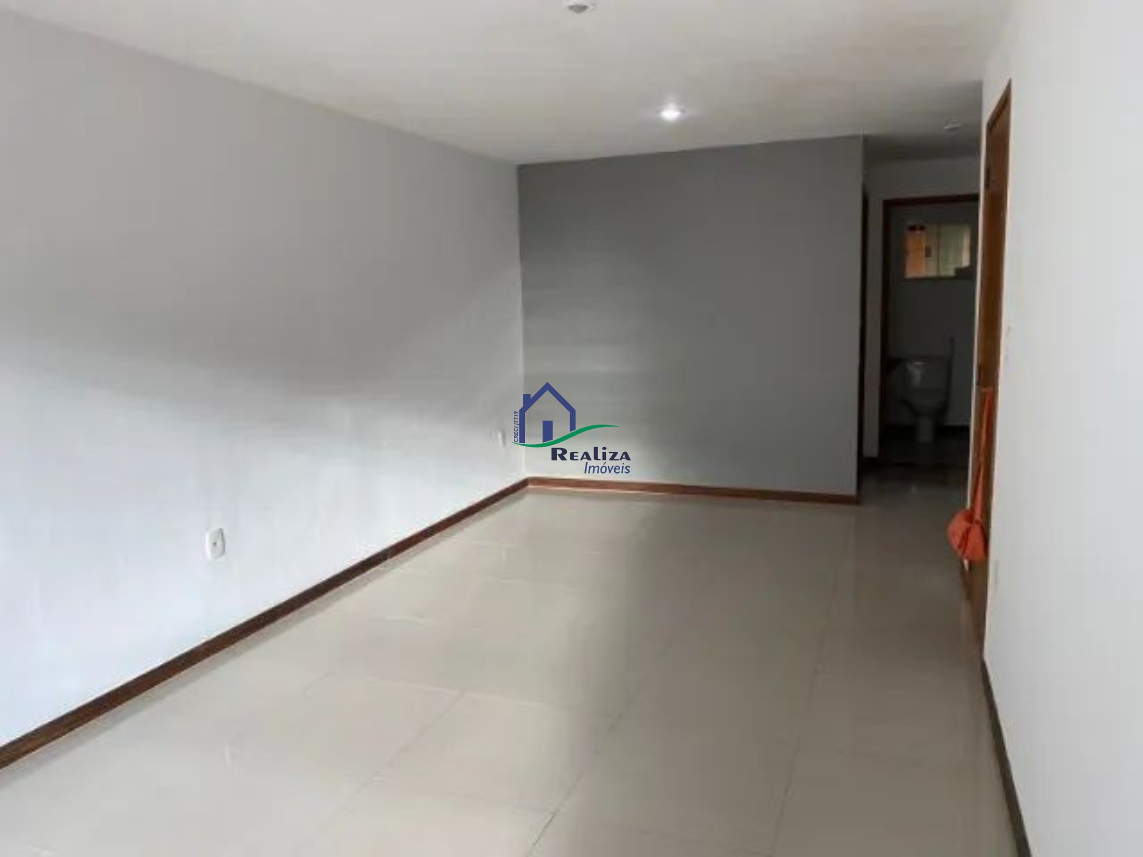 Casa à venda com 4 quartos, 116m² - Foto 3