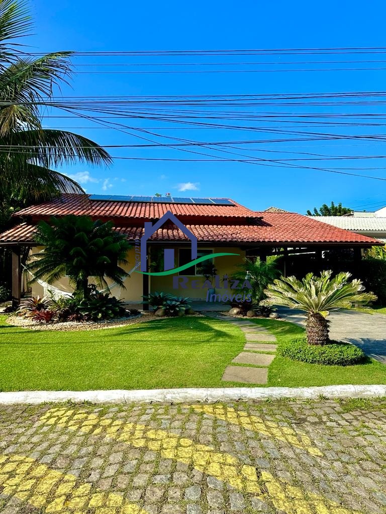 Casa à venda com 3 quartos, 250m² - Foto 1