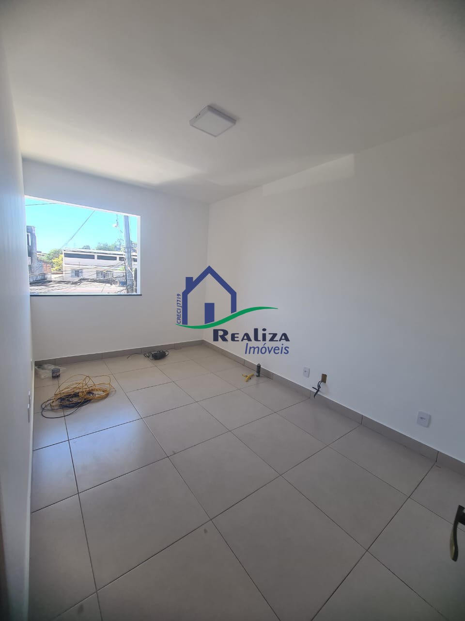 Casa à venda com 2 quartos, 80m² - Foto 11