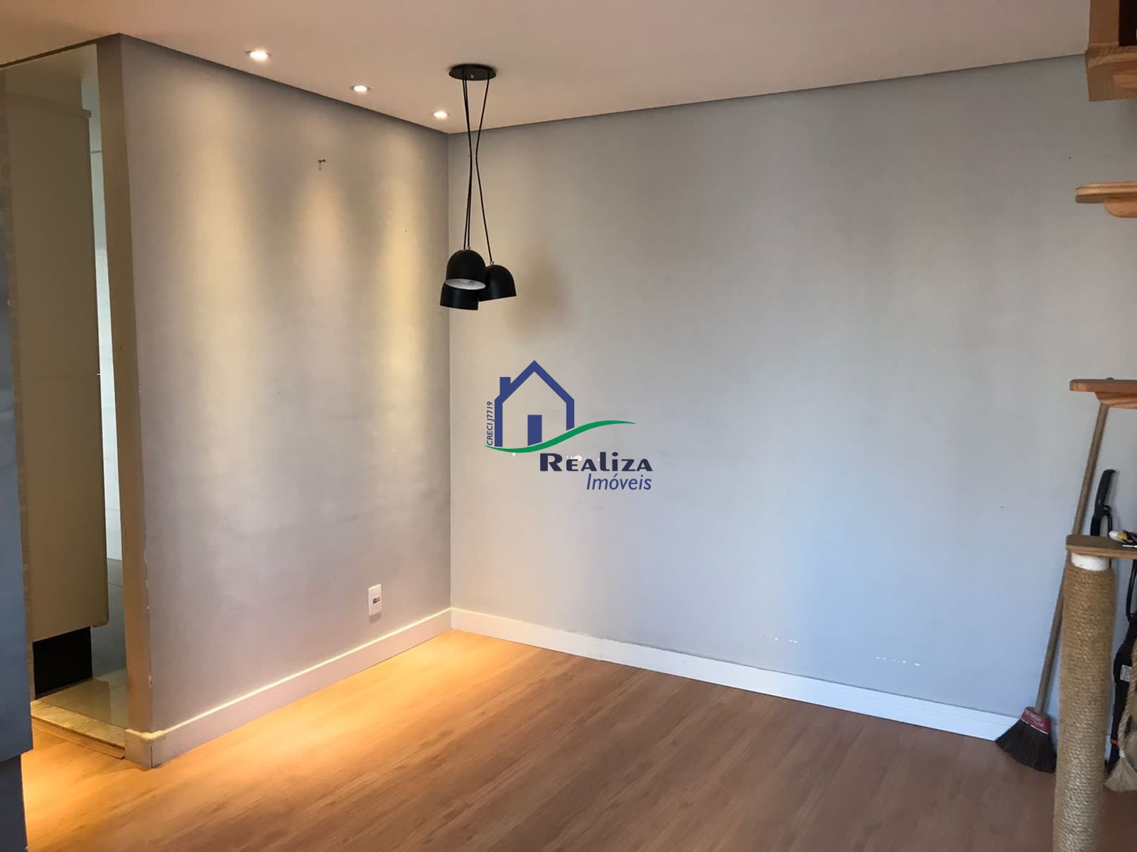 Apartamento à venda com 2 quartos, 43m² - Foto 4