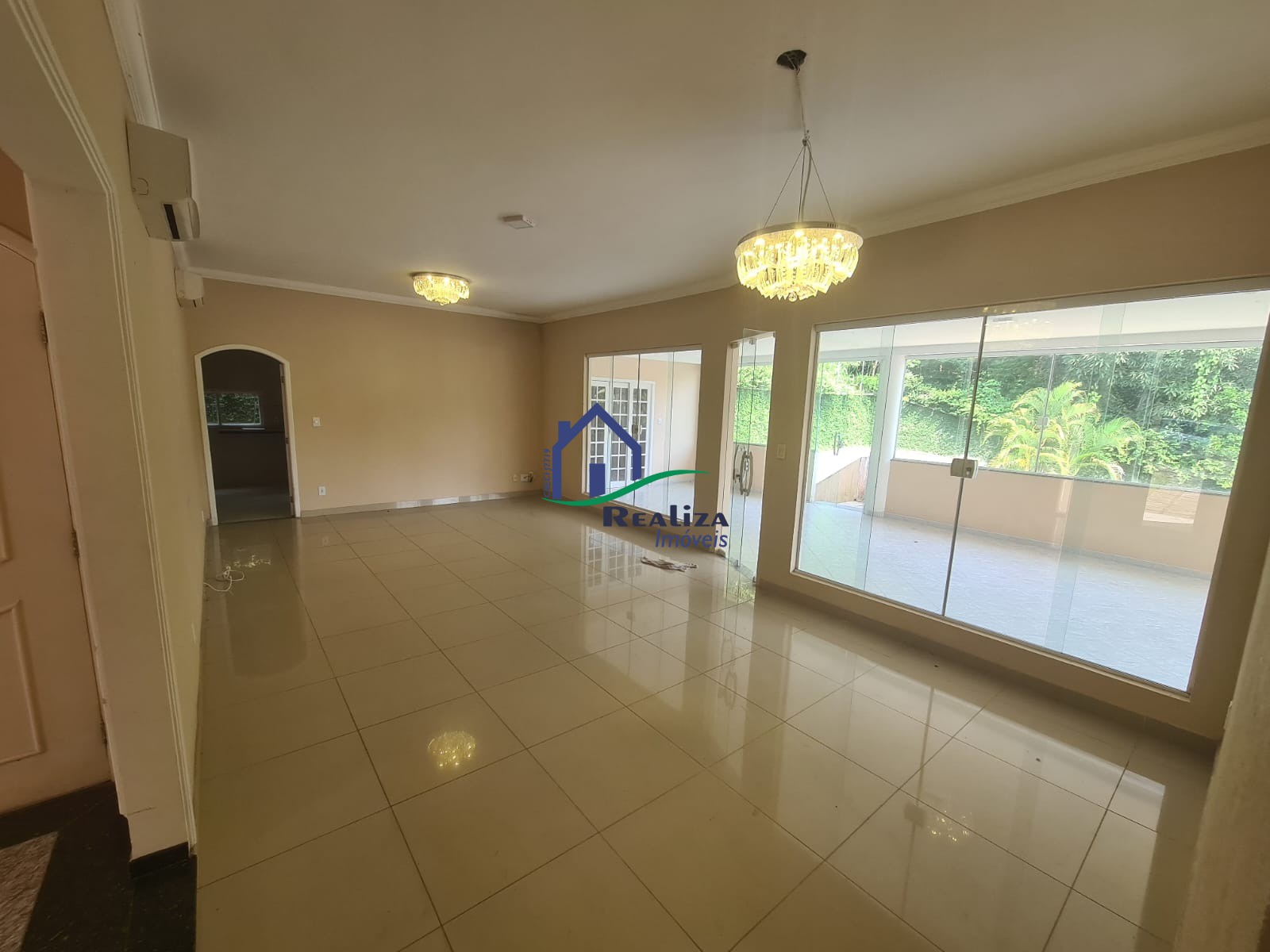 Casa à venda com 5 quartos, 620m² - Foto 5