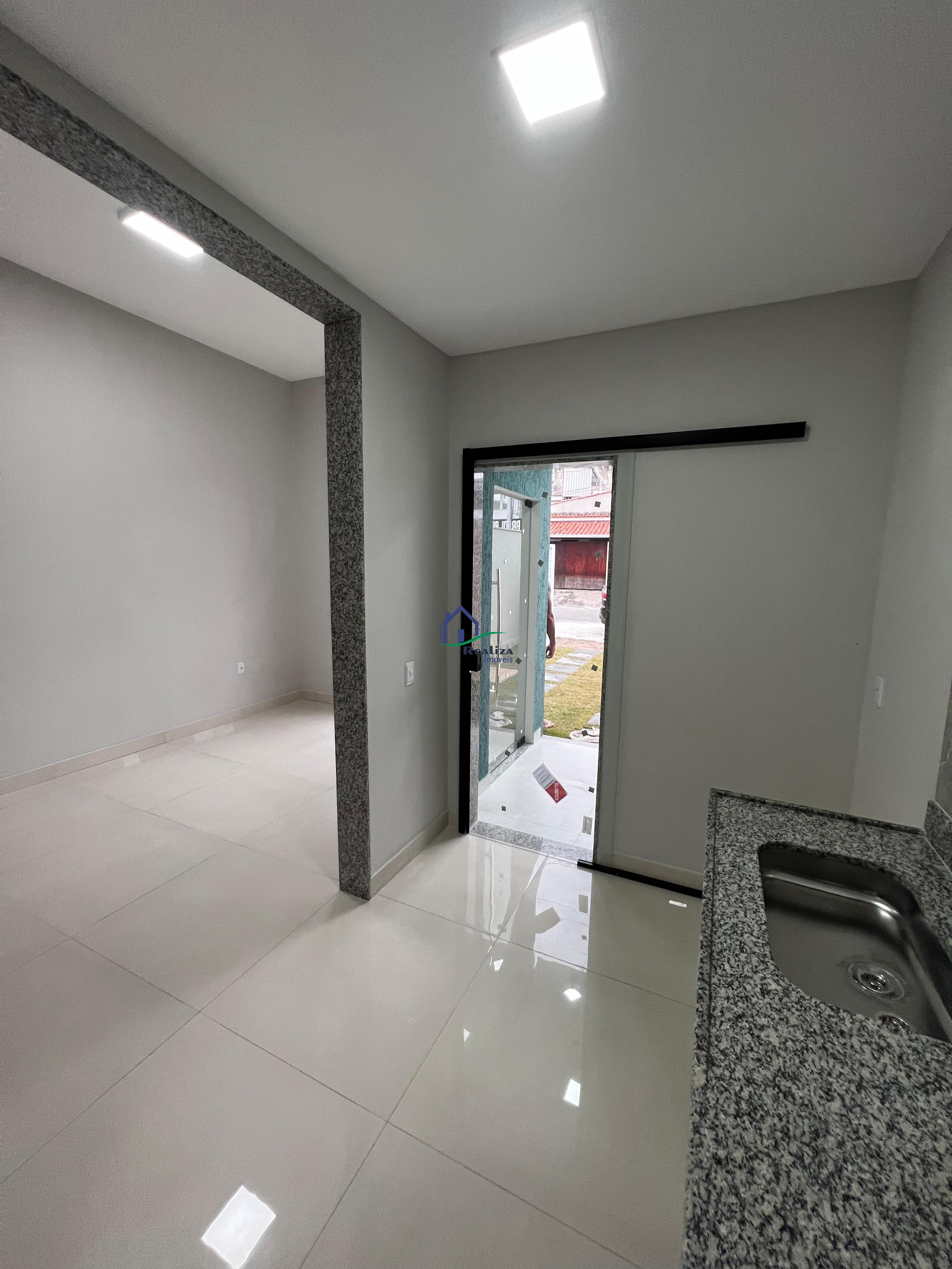 Casa à venda com 2 quartos, 90m² - Foto 5