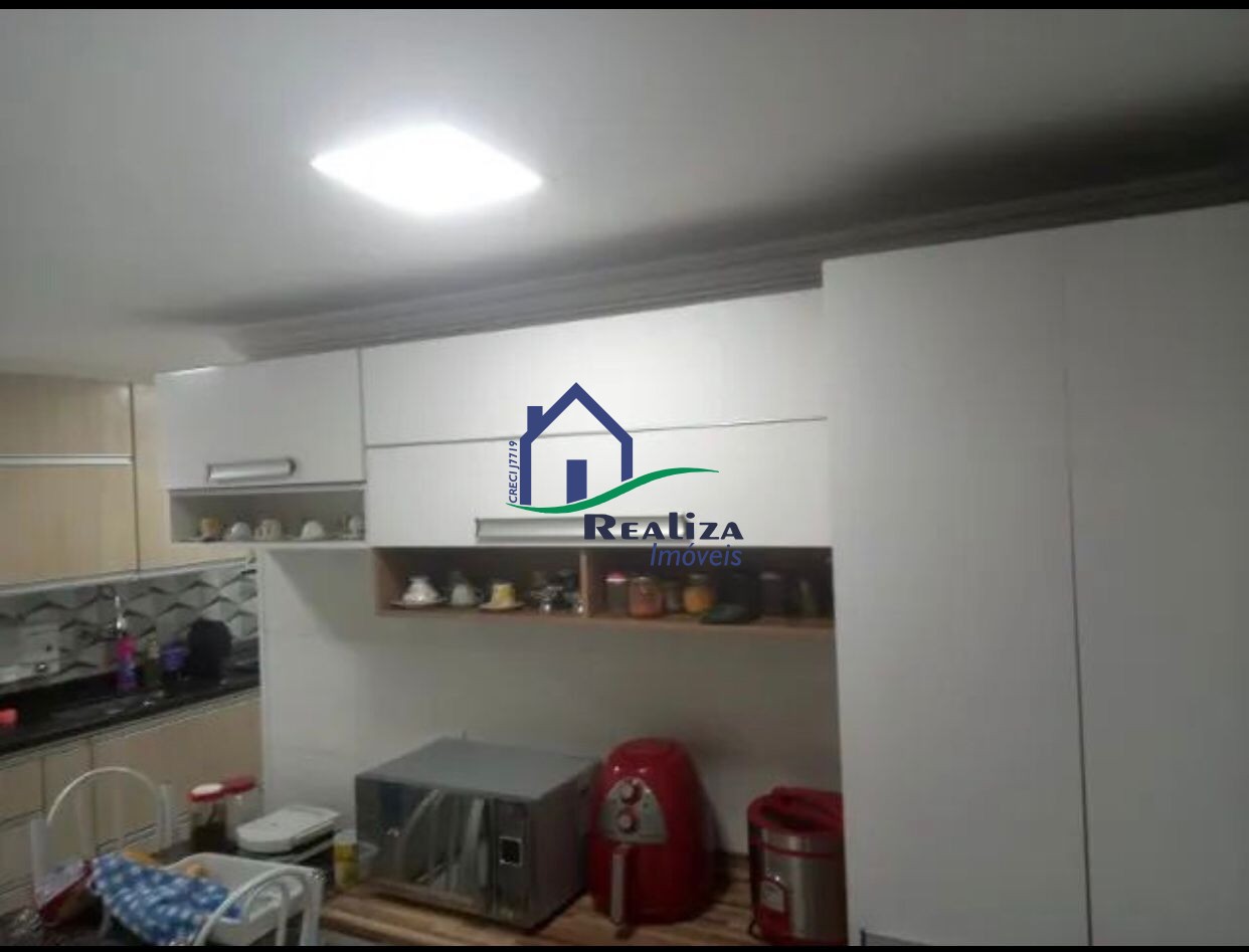 Apartamento à venda com 2 quartos, 70m² - Foto 2