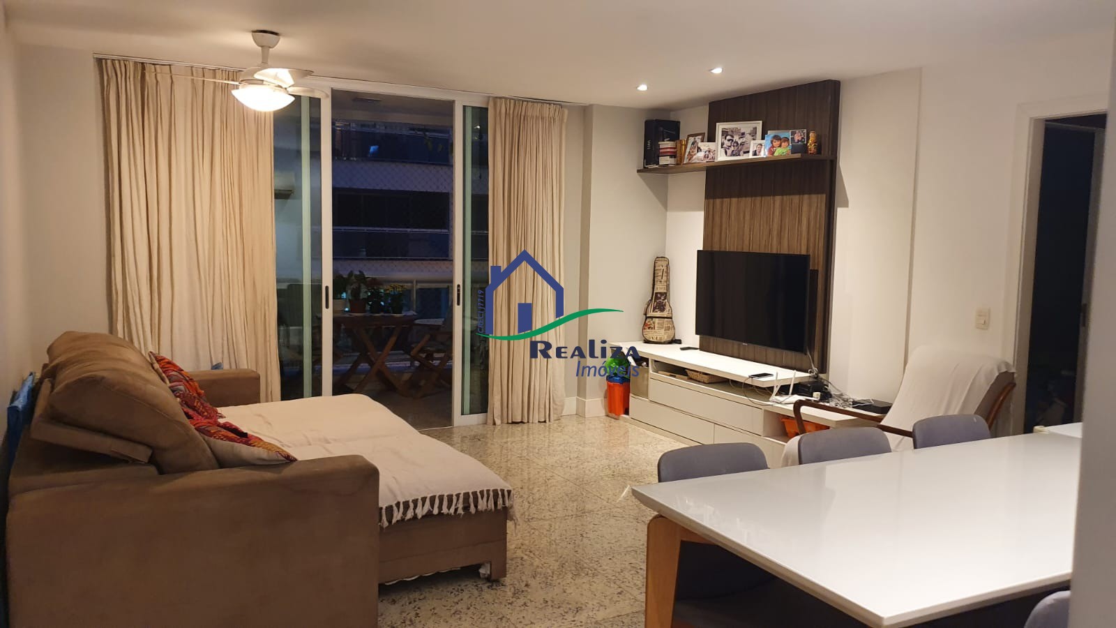 Apartamento à venda com 2 quartos, 89m² - Foto 1