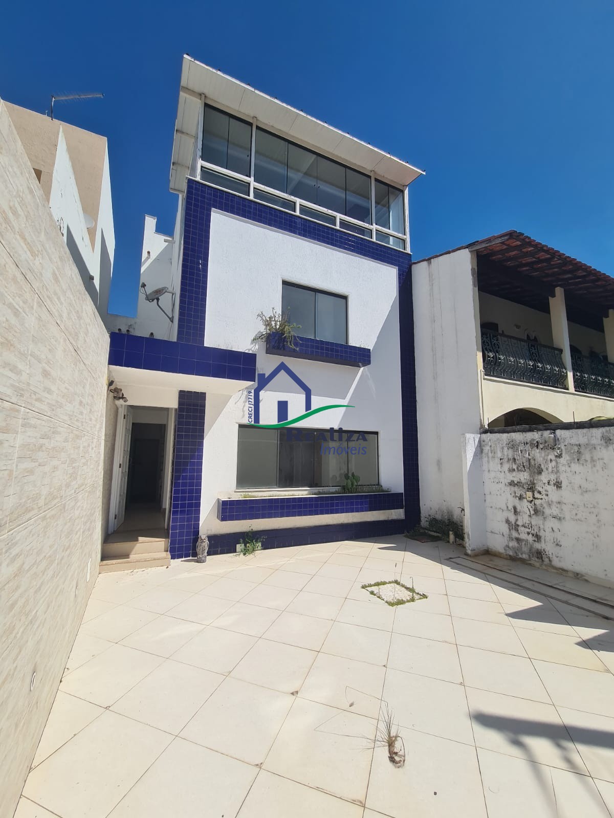 Casa à venda com 4 quartos, 150m² - Foto 1