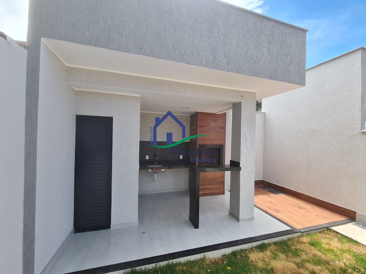 Casa à venda com 3 quartos, 105m² - Foto 16