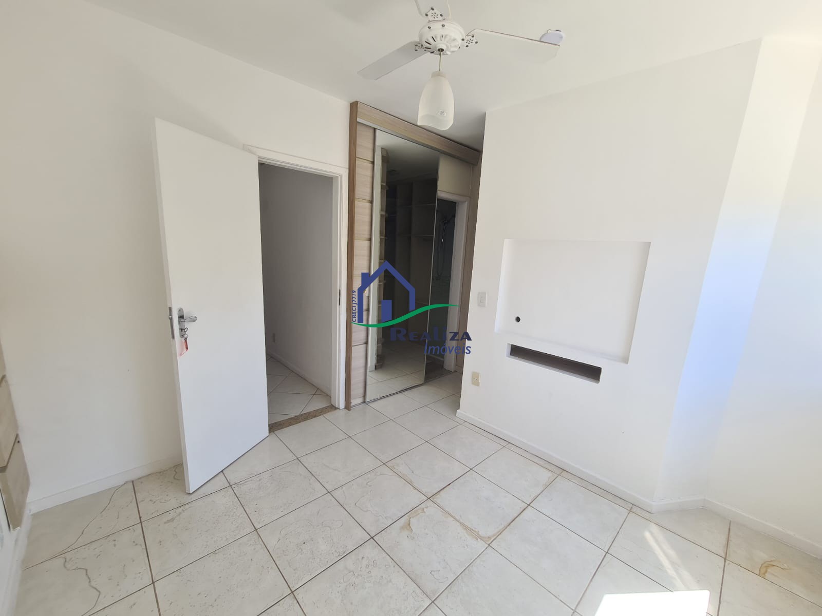 Casa à venda com 4 quartos, 150m² - Foto 14