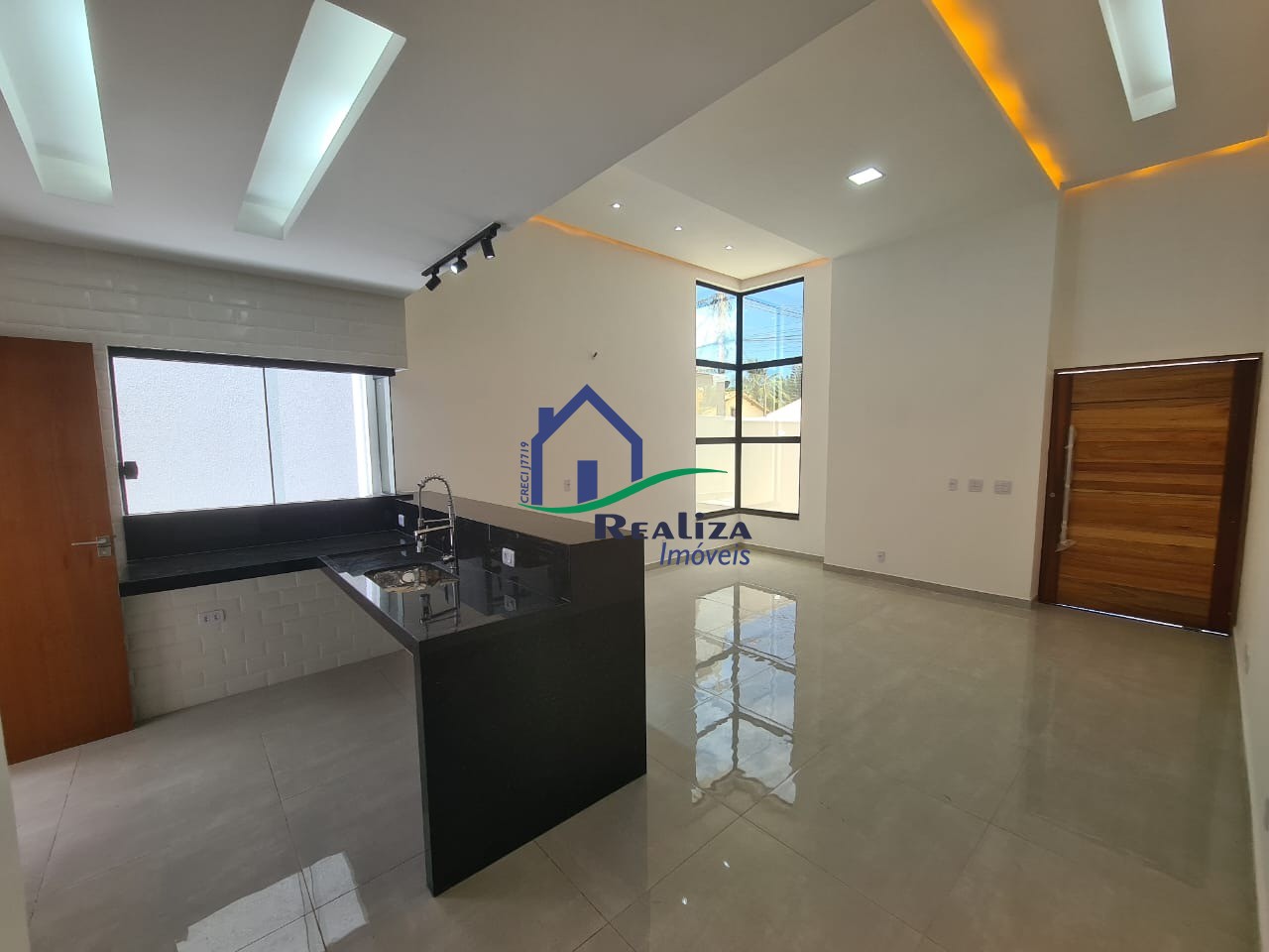 Casa à venda com 3 quartos, 105m² - Foto 5