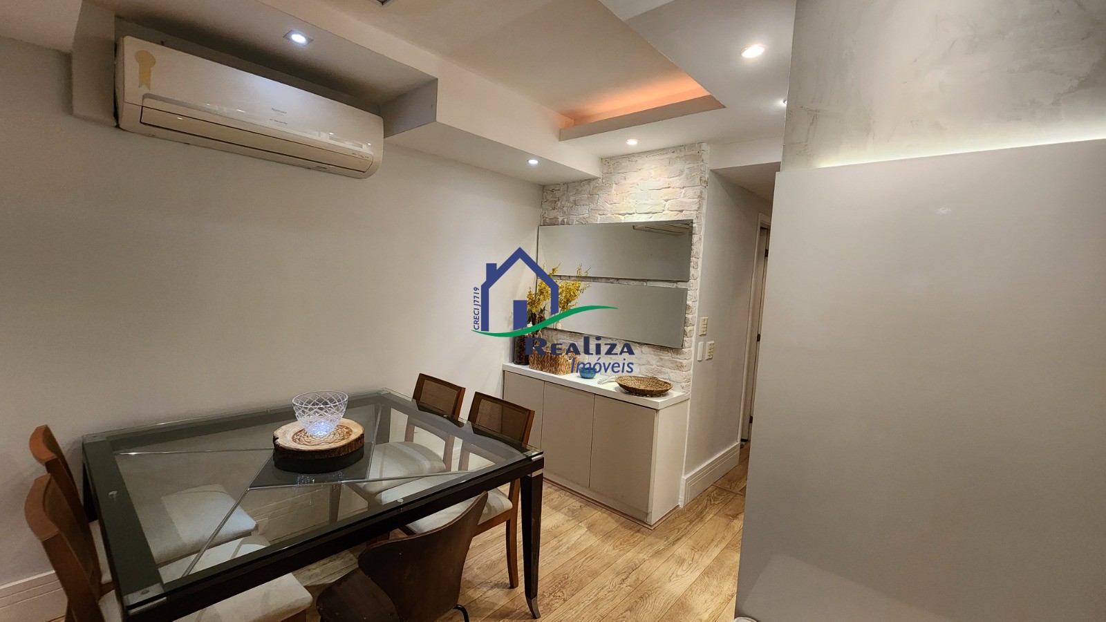 Apartamento à venda com 3 quartos, 97m² - Foto 3