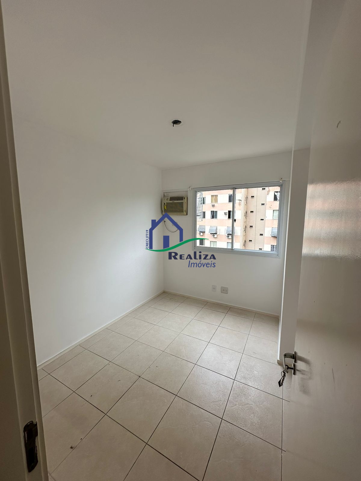 Apartamento à venda com 4 quartos, 85m² - Foto 9