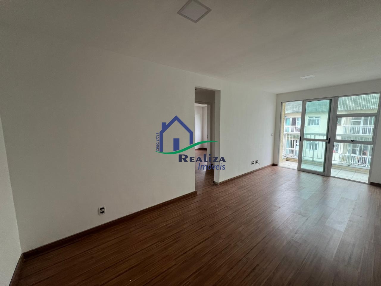 Apartamento à venda com 2 quartos, 65m² - Foto 14