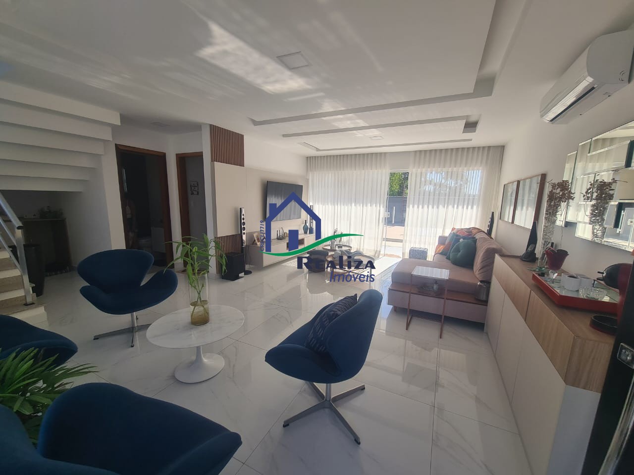 Casa à venda com 3 quartos, 360m² - Foto 3