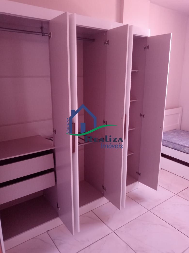 Apartamento para alugar com 2 quartos, 70m² - Foto 13