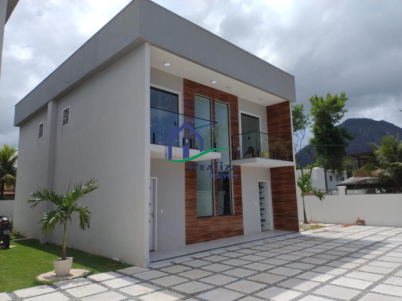 Casa à venda com 2 quartos, 87m² - Foto 2