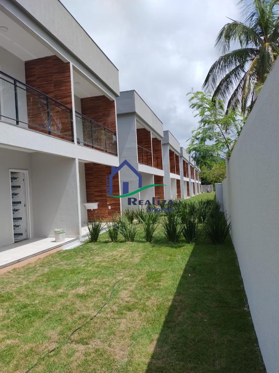 Casa à venda com 2 quartos, 87m² - Foto 1